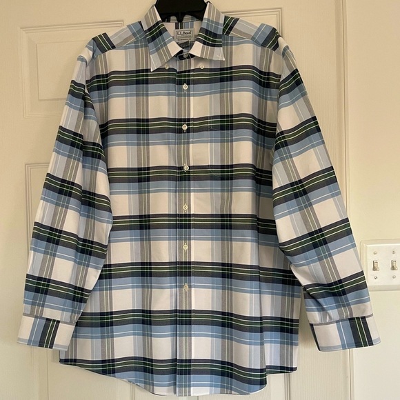 L.L. Bean Other - Men’s L.L. Bean Wrinkle-Free Classic Oxford Button Front Dress Shirt 16 1/2 - 34
